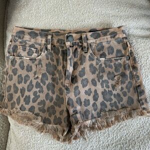 Leopard Print Frayed Hem Women Shorts